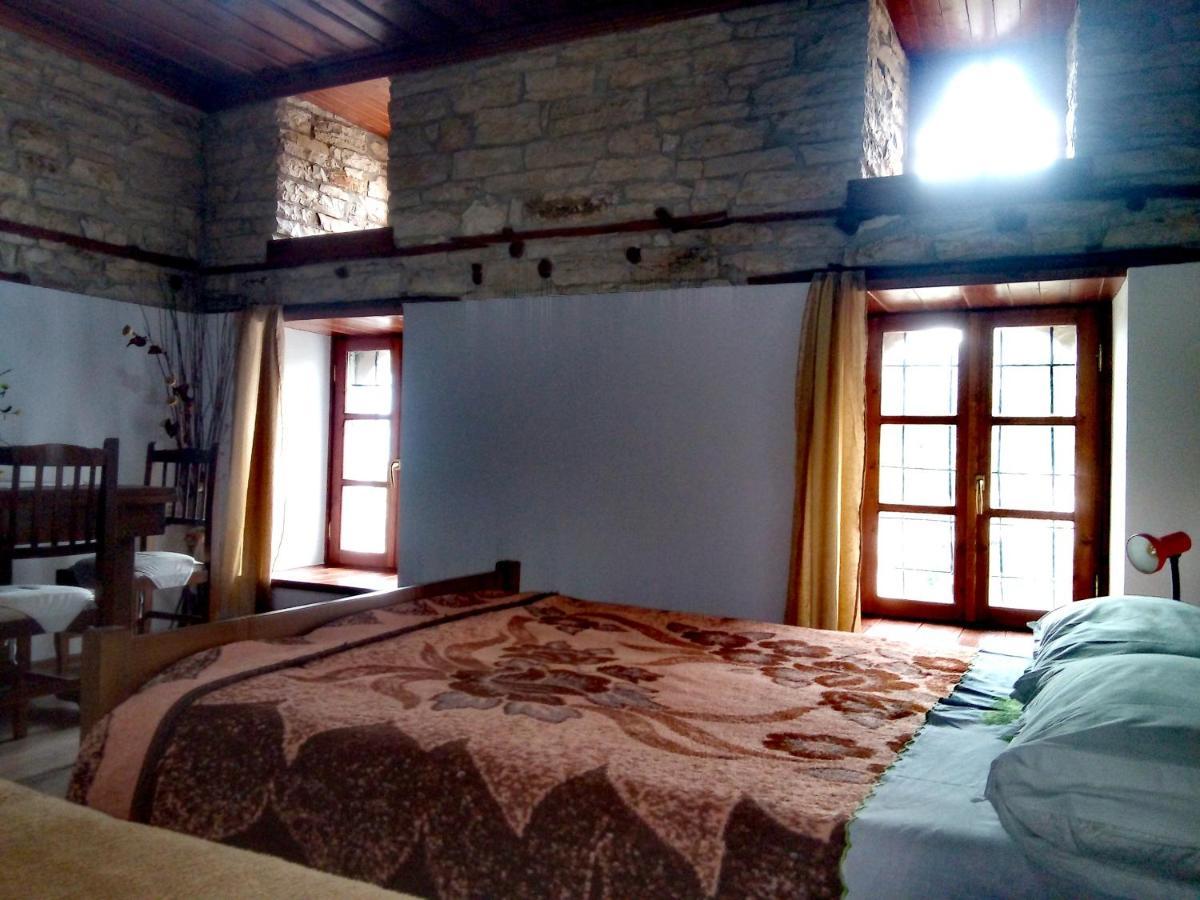 Gjirokastër Ruols Guesthouse מראה חיצוני תמונה