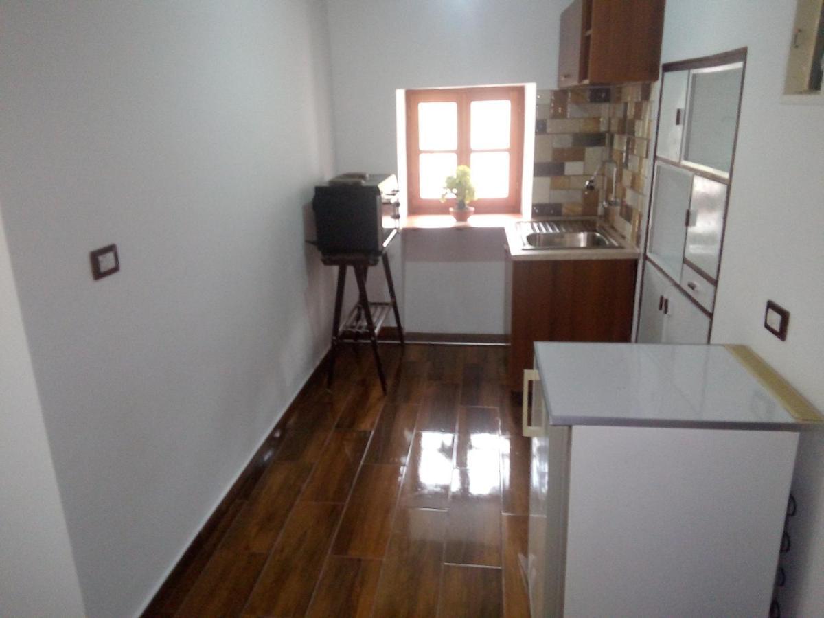 Gjirokastër Ruols Guesthouse מראה חיצוני תמונה