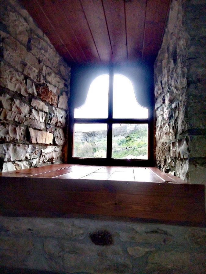 Gjirokastër Ruols Guesthouse מראה חיצוני תמונה